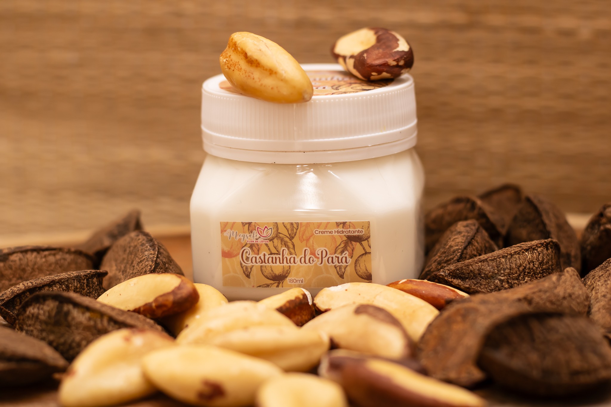 A image that shows a mountain range 